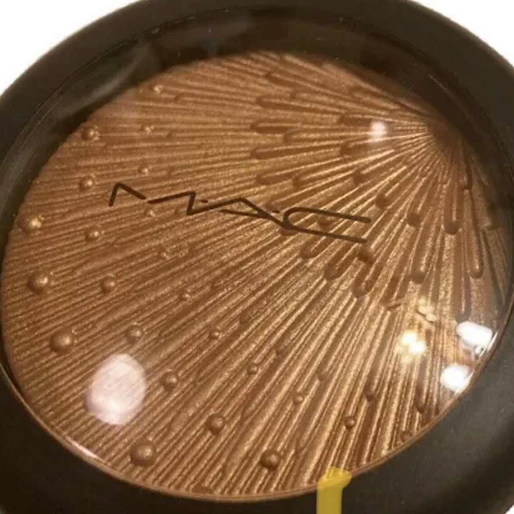 Mac Extra Dimension Skinfinish•soul Glow Authentic• with cosmetic bag pink